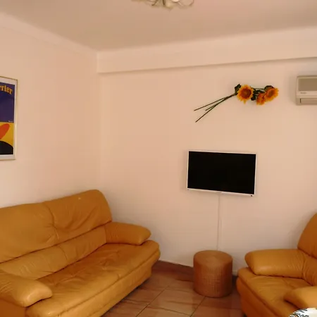 Bougainvillees Apartmán
